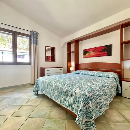 Country Homes קרדדו